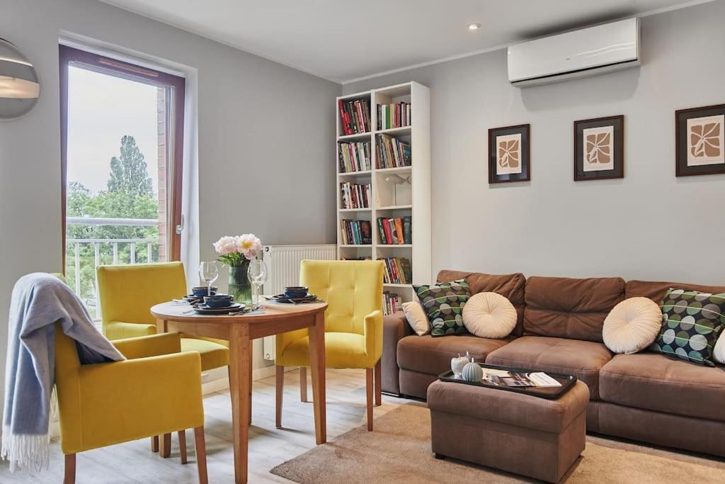 Golden Hour Apartments- Platan 16 Свиноуйсьце Экстерьер фото