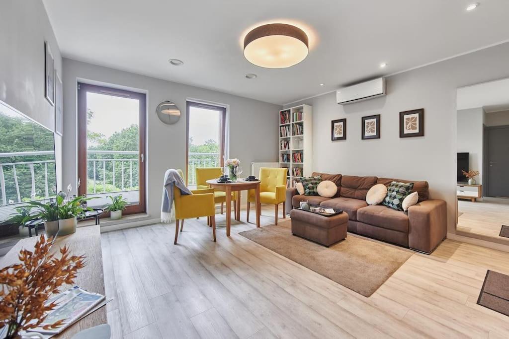 Golden Hour Apartments- Platan 16 Свиноуйсьце Экстерьер фото